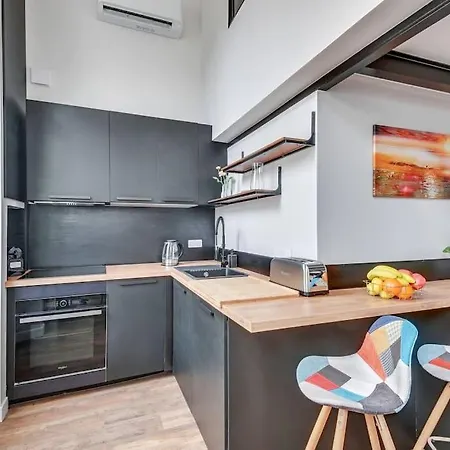 Brp Center, Eight-bedroom Luxury Holiday home Cannes