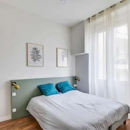 Brp Center, Eight-bedroom Luxury