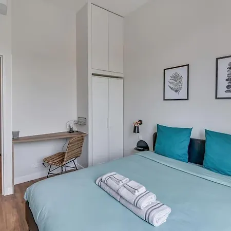 Brp Center, Eight-bedroom Luxury Holiday home Cannes