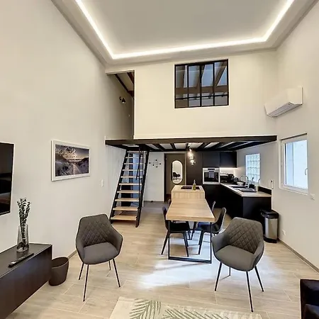 Brp Center, Eight-bedroom Luxury *